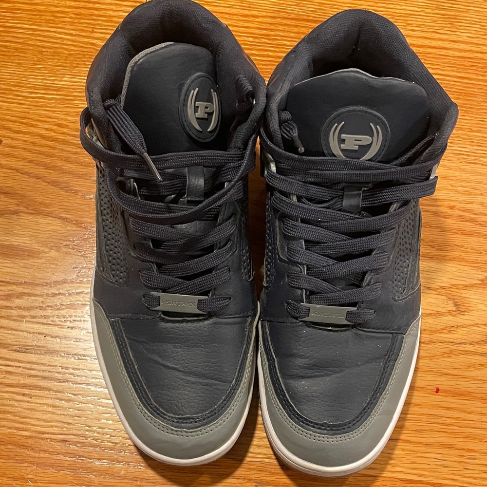 Phat Farm Men's Stylish Blue and Gray Sneakers size 9.5
